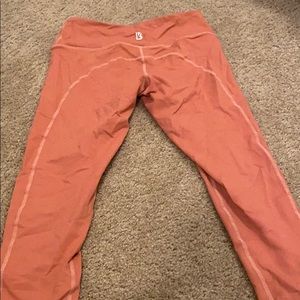 Buff bunny crop leggings